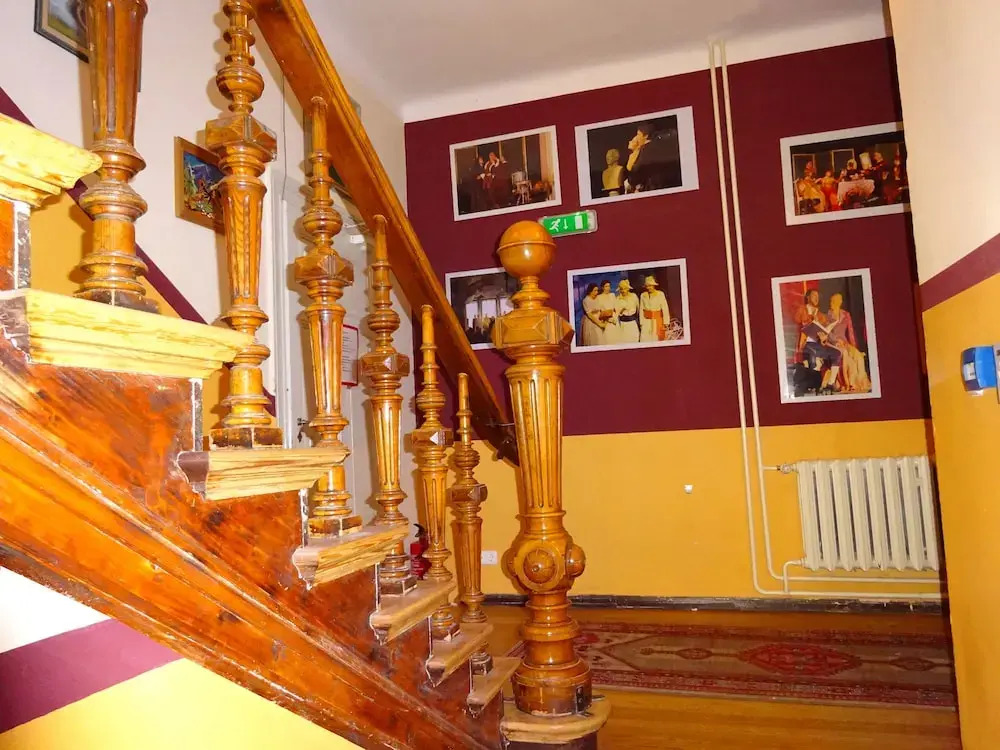 Hummel Hostel - Historische Stadtvilla mit Garten