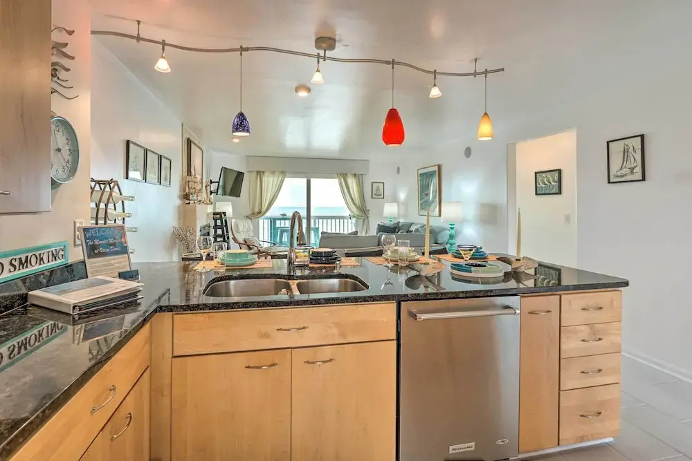 Ocean Dunes Kure Beach Condo w/ Balcony & Pool