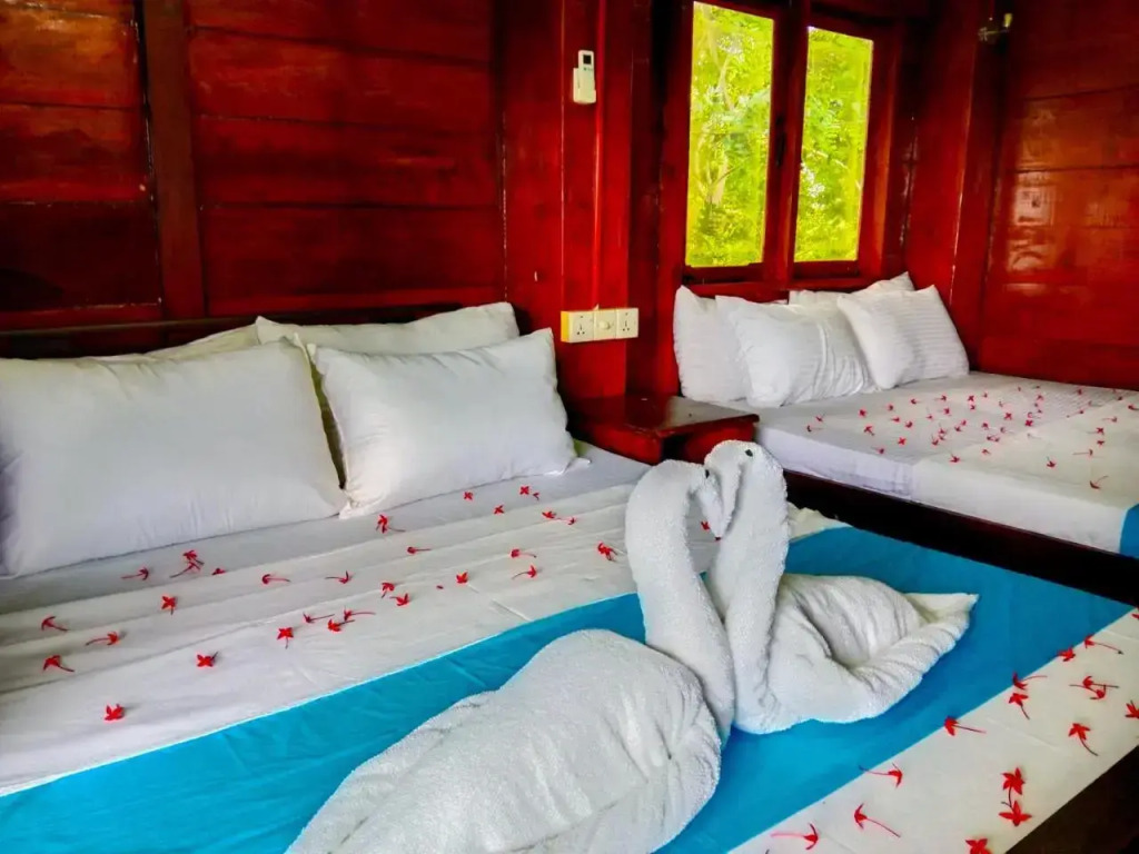kumbura eco lodge