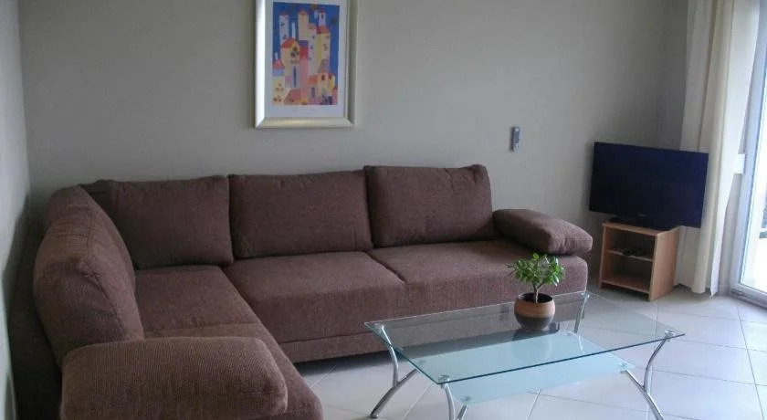Luna Apartments