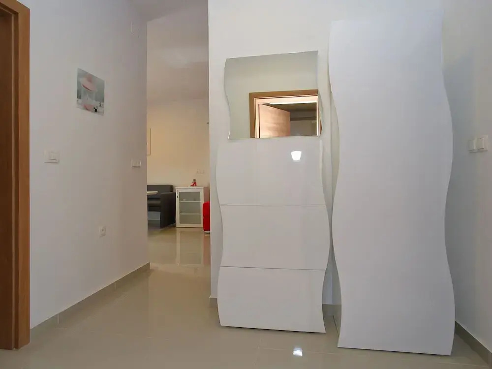 Newly Built Holiday Home in a Quiet Area, 2 Spacious sea View Terraces, Parking