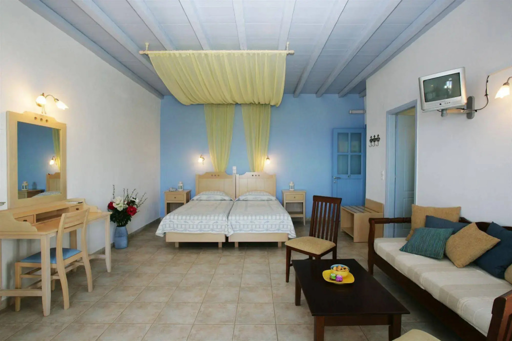 Porto Raphael Residences & Suites