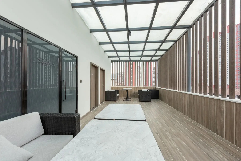 Hanting Hotel Lincang No.1 Middle School