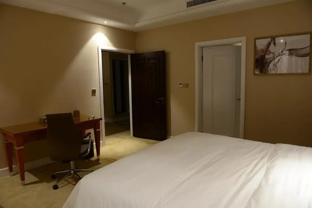 Hulunber Zhongcheng Holiday Hotel