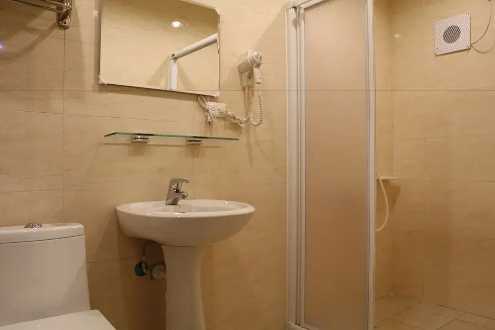 HeFeng B&B