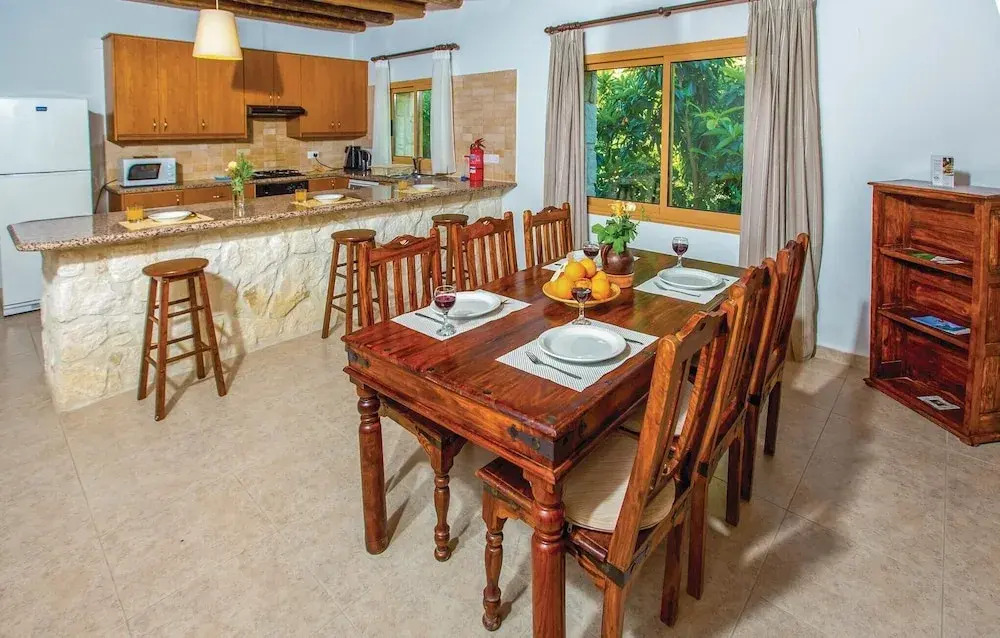 Nice Home in Miliou-paphos With Wifi and 3 Bedrooms