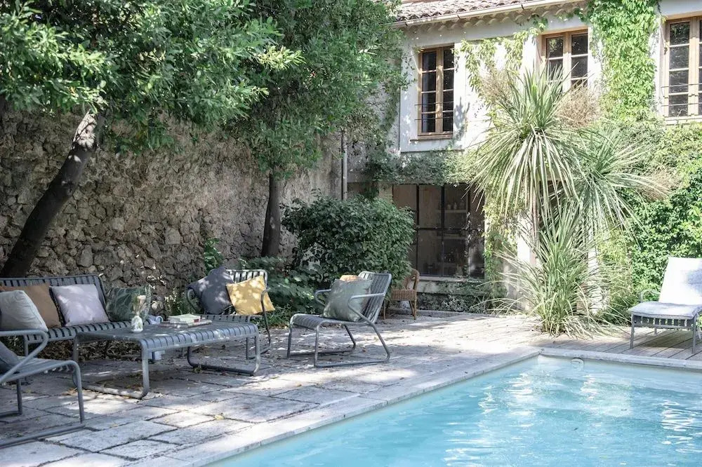 Maison Sumiane - Maison d hotes et locations avec piscine