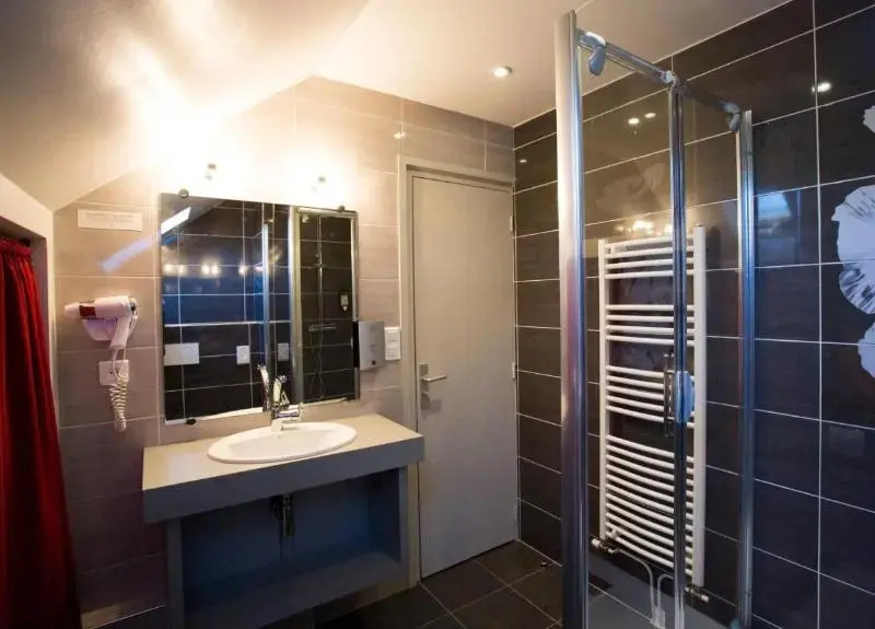Logis Hotel Etchemaite