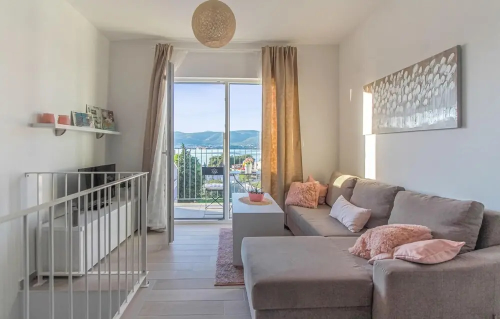 Nice Apartment in Okrug Gornji With 2 Bedrooms, Outdoor Swimming Pool and Heated Swimming Pool