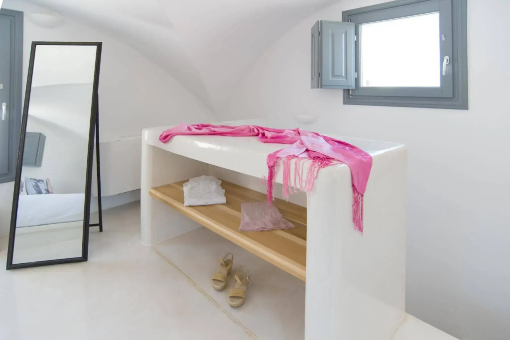 LAGADI SUITES by K&K