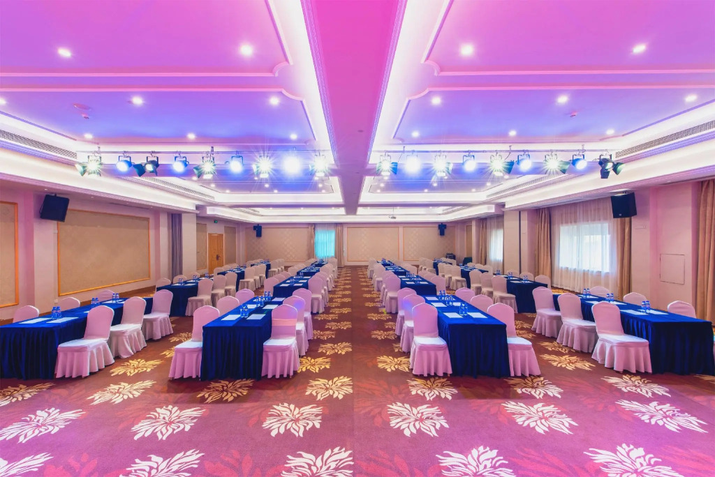 Vienna Hotel (Foshan Wenhua North Road Diejiao Subway Station Store)