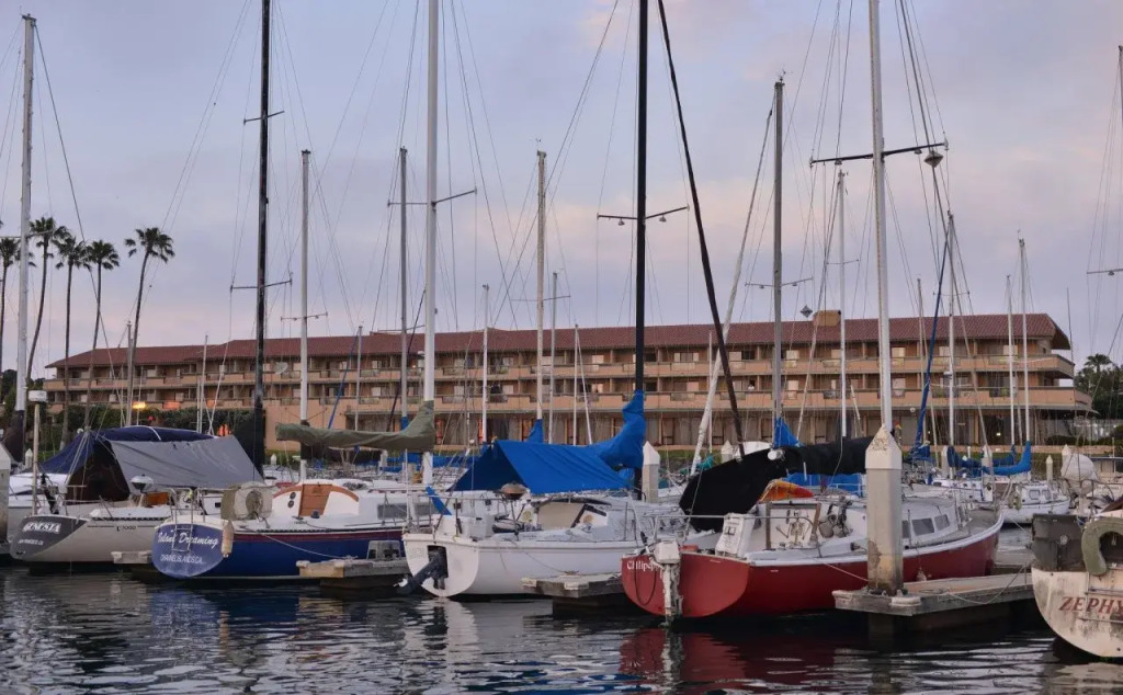 Holiday Inn Express Hotel & Suites Ventura Harbor by IHG