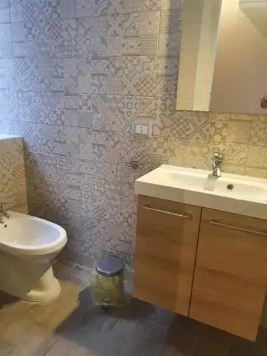 EmyJo Central B&B