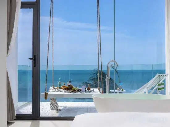 Stay in Yangjiang. Come see the Beach House