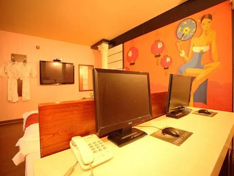 Beast Motel