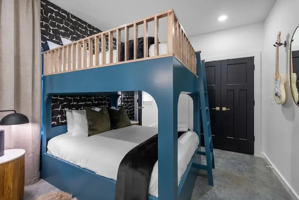 Modern Cowboy - Private Balcony - Mins To Broadway