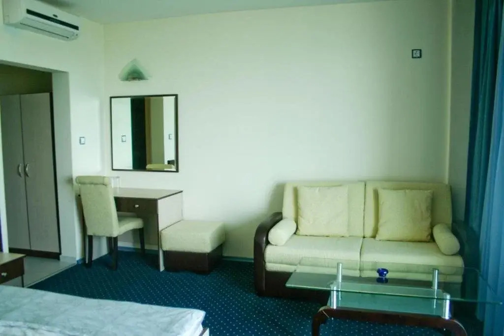 Peter Hotel