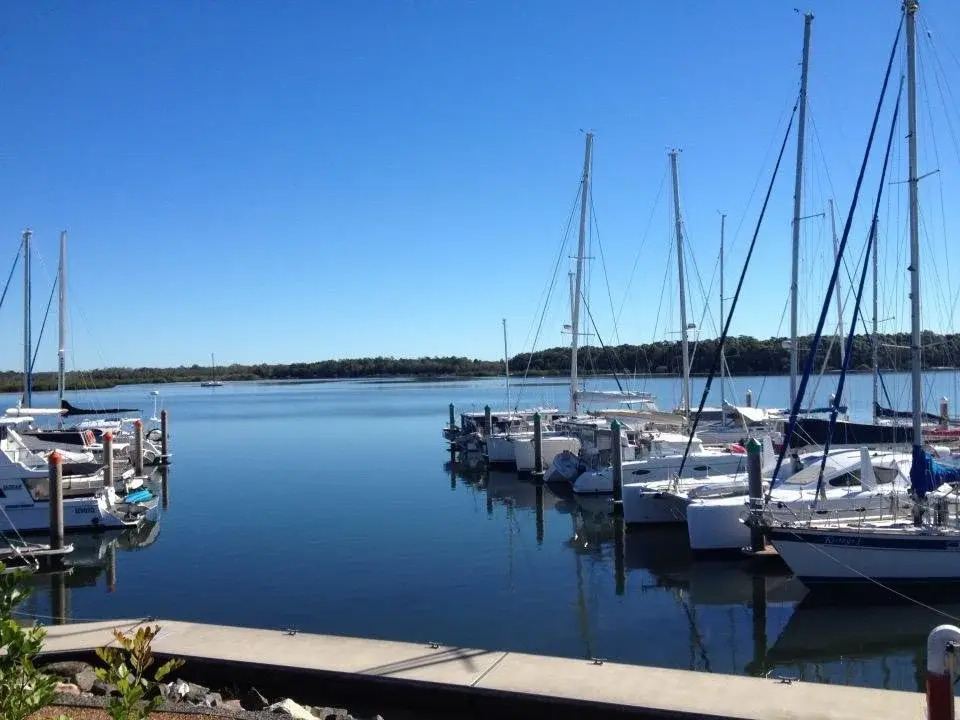 Tin Can Bay Marina Villas