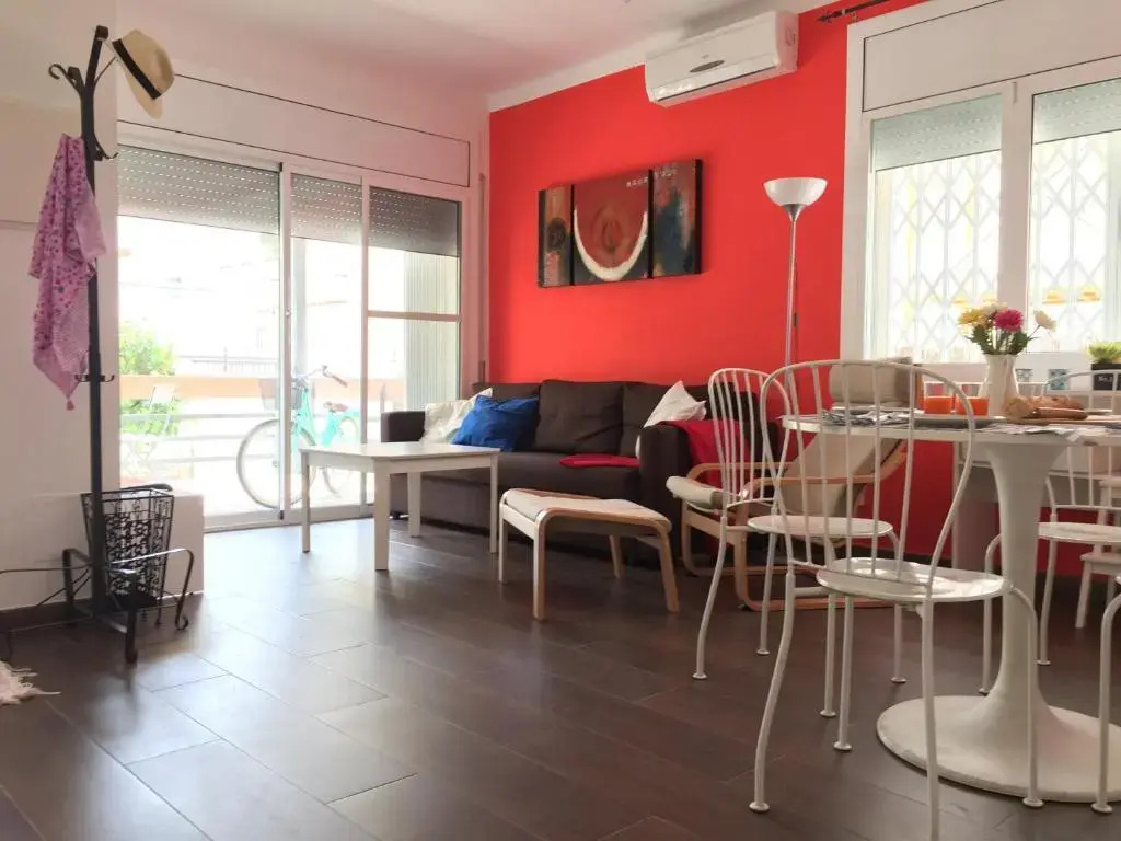 Nice apartment 80 meters from the beach