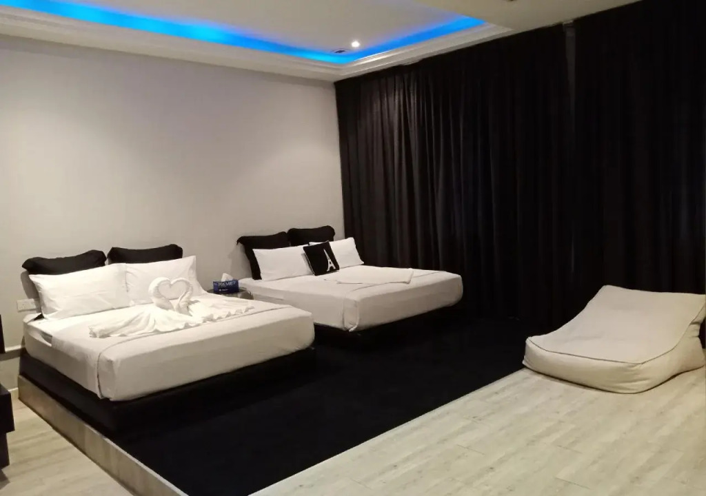 Reggae Mansion Hostel