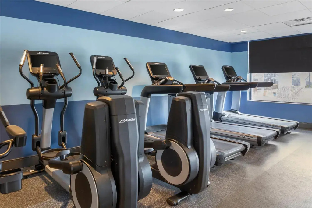 Radisson Hotel Detroit Metro Airport