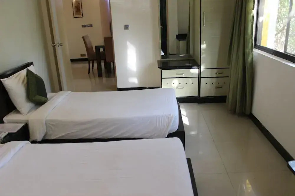White Canvas Hotel