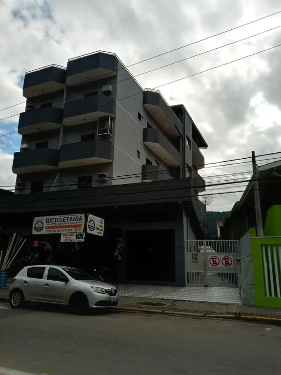 Apartamento encantador com 50 m da praia Pereque-açú
