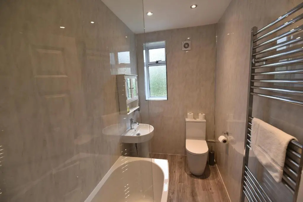 Sighthill 3 Bedrooms with Private Garden