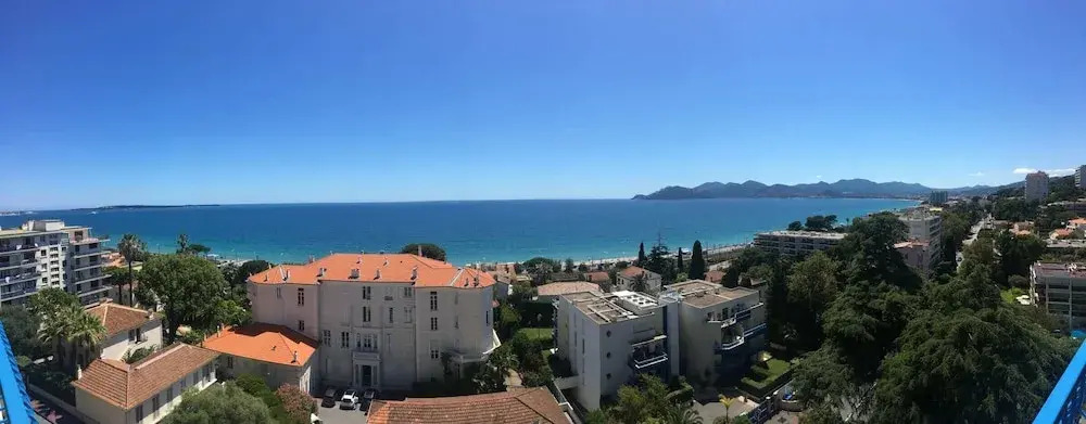 Stunning Panoramic Beach Views Apt With Terrace