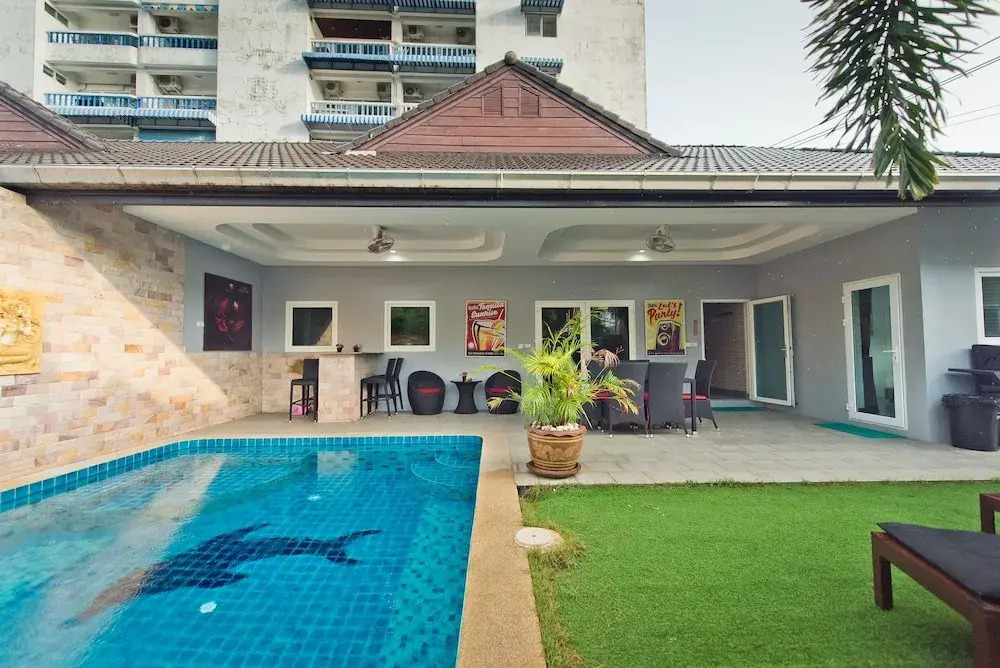 Premium Pool Villa Pattaya