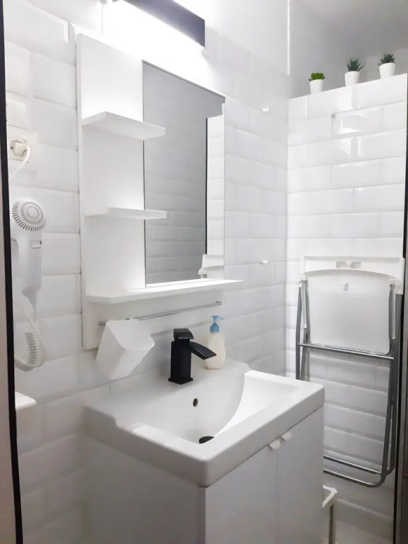 Bright Side Apartment