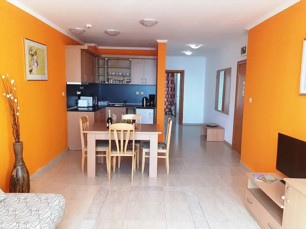 Diamond Apartments