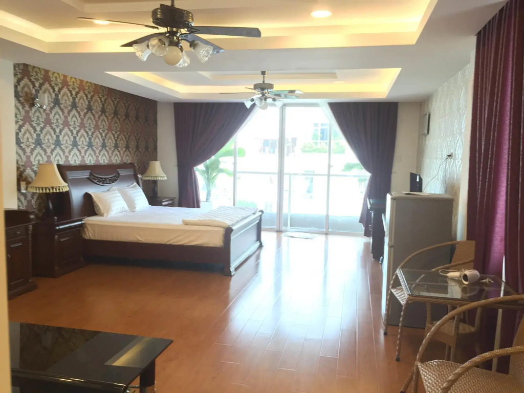 Royal Home
