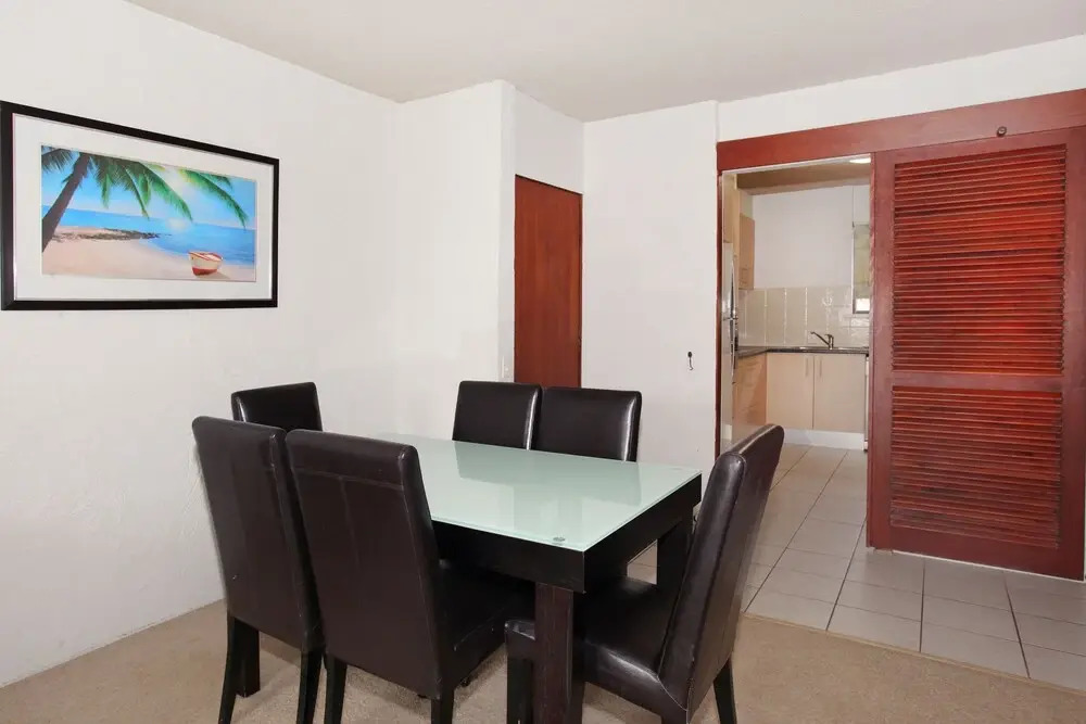 Warroo Apartments