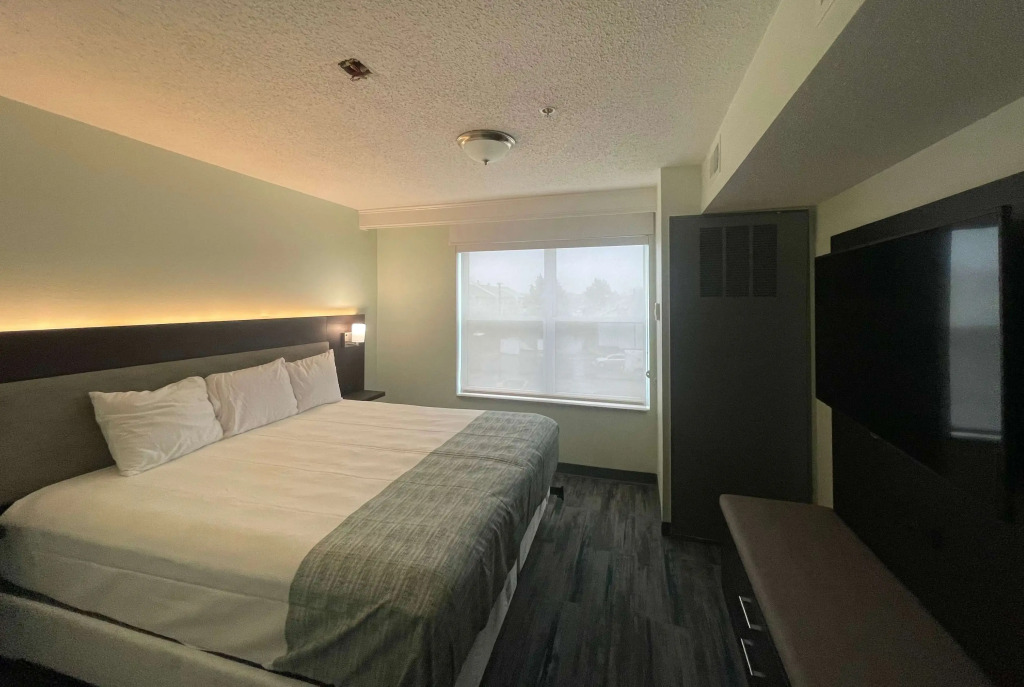 Wingate by Wyndham Waldorf - Washington DC Area