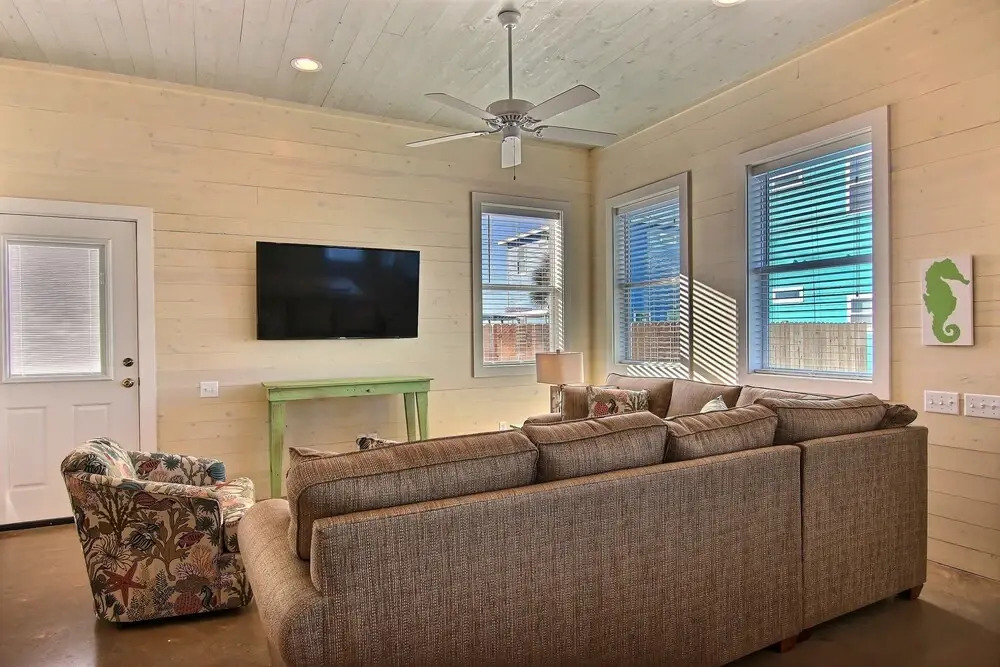 Any Fin Goes Gv628 4 Bedrooms 4.5 Bathrooms Home