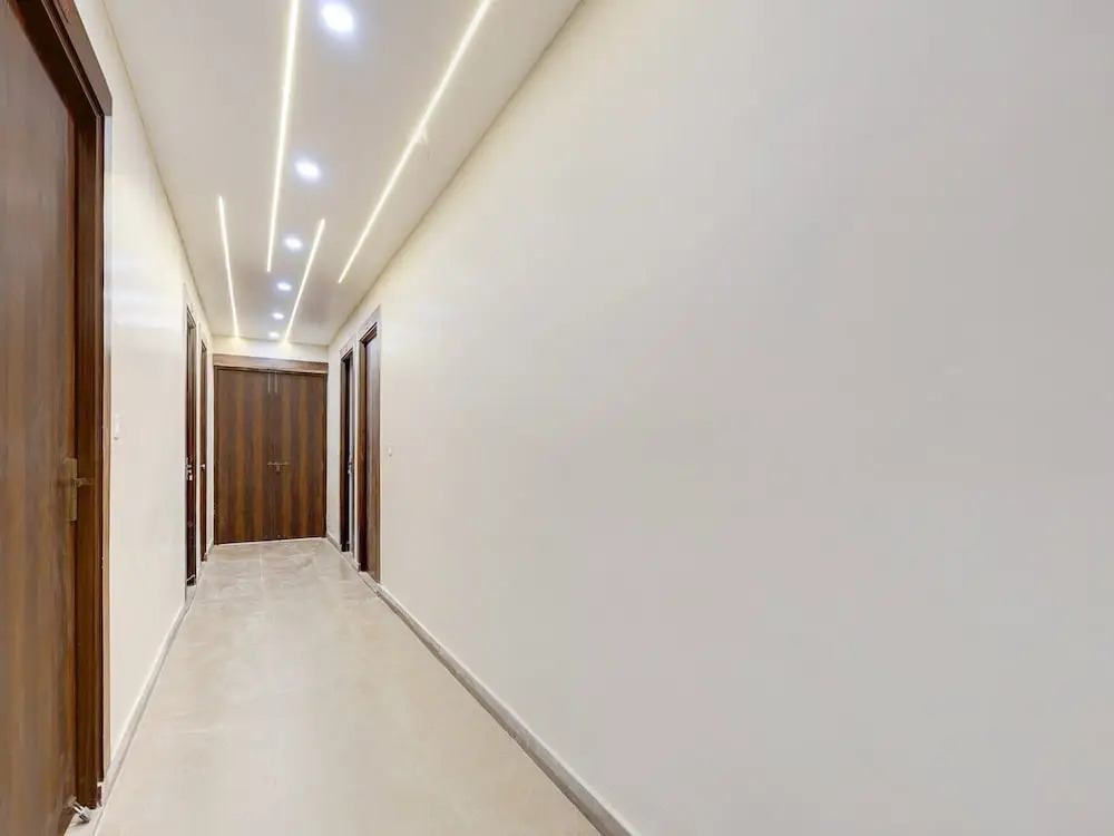 Super Hotel Pari Chowk Formerly The Divine KRC