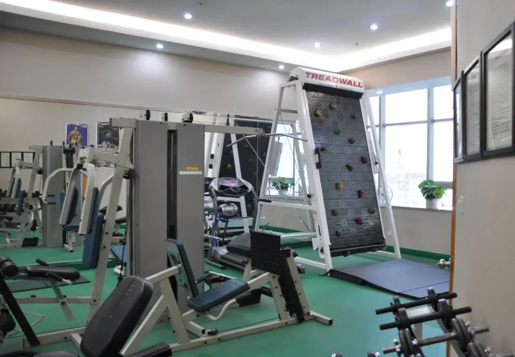 Kunming Green Land Hotel