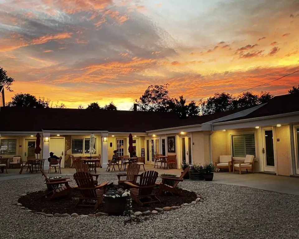River Rock Inn B&B