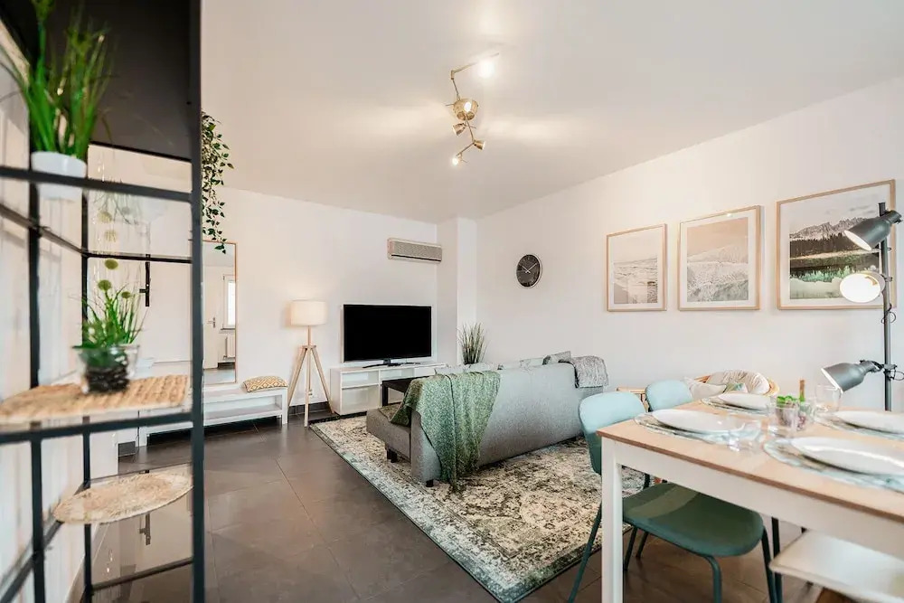 Modern Bright Cozy Apt in Bonnevoie