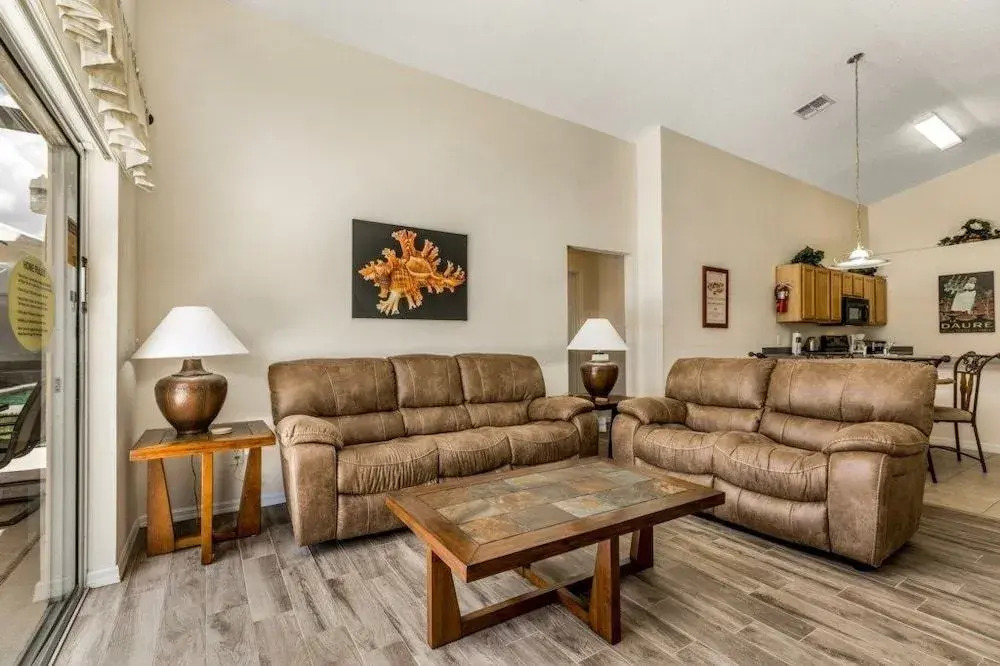 SC1041 Resort Amenities Private Pool and Spa Games Room and Wi Fi by R