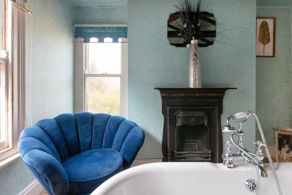Melrose Lodge 4-bedroom house 1-bed flat