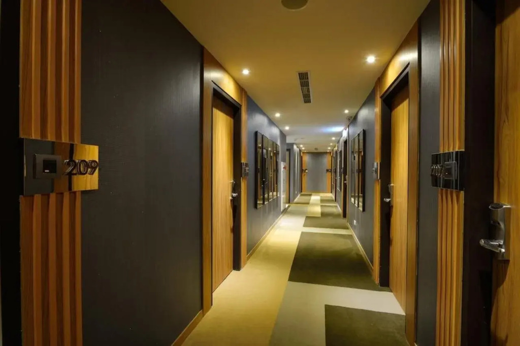 雲富大飯店 Hotel Cloud-ZhongShan