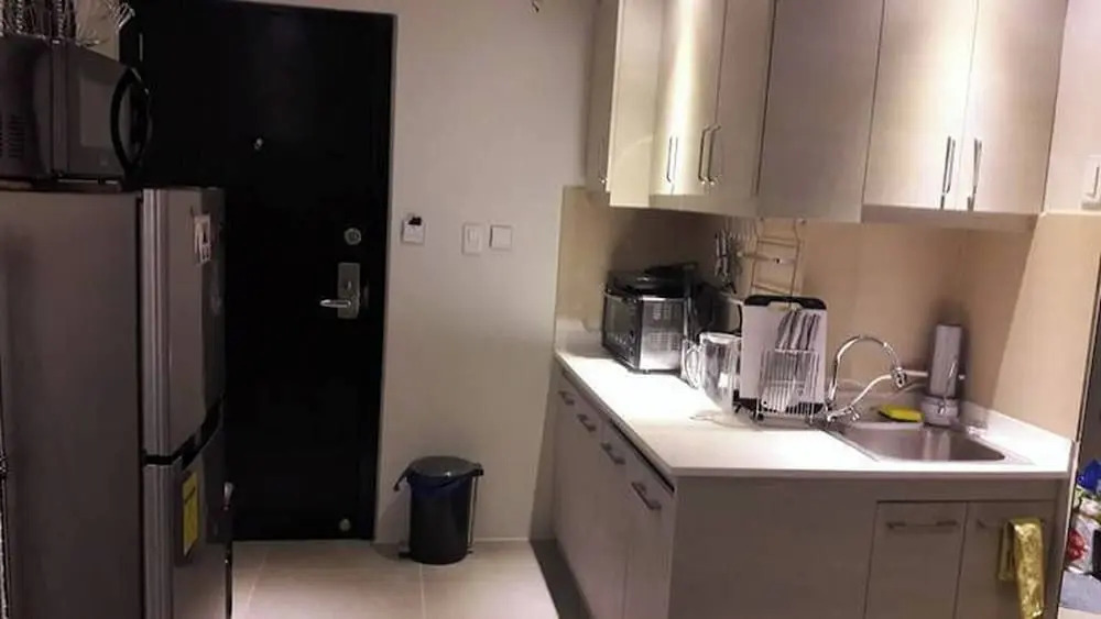 Araneta Cubao No Brown Outs 1BR Furnished Condo With Balcony Free Wifi Netflix