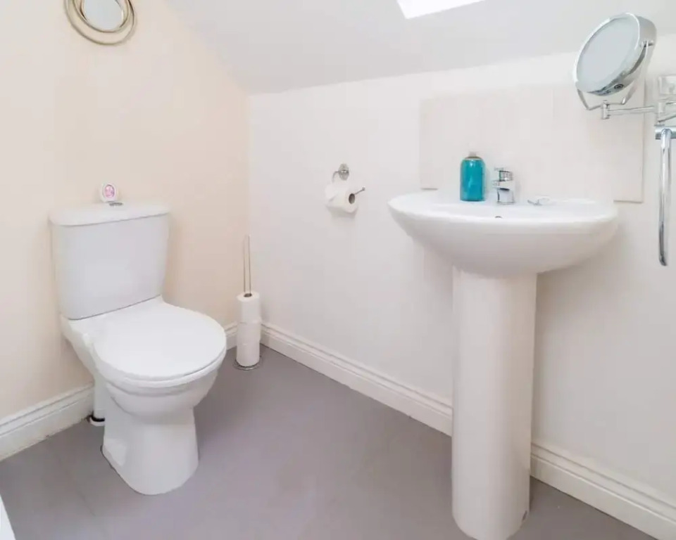 4BR Westlake Accommodation