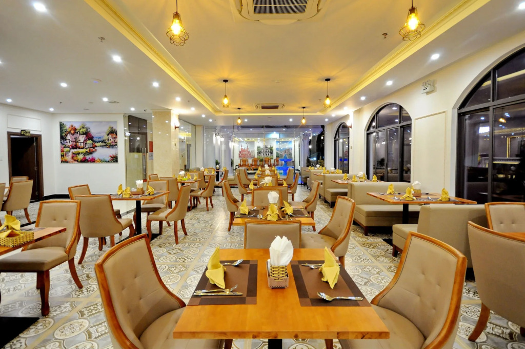 Crown Nguyen Hoang Hotel