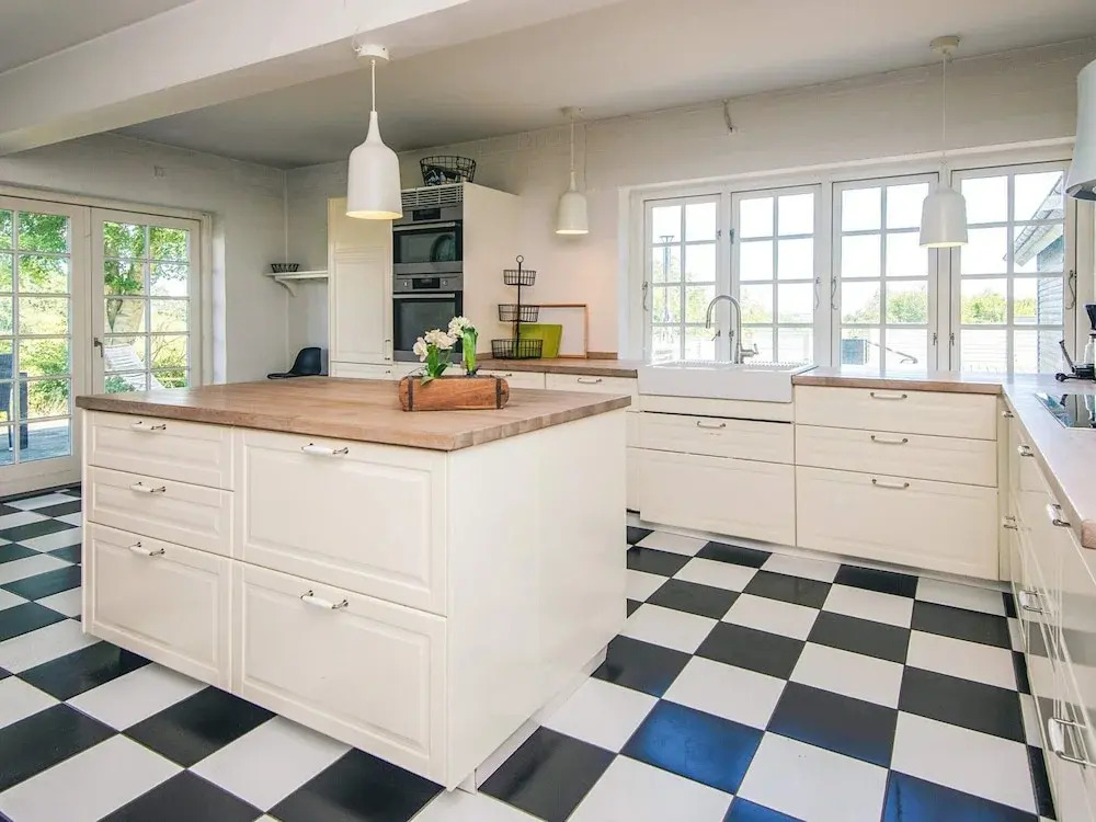 Luxurious Holiday Home in Jutland with Hot Tub