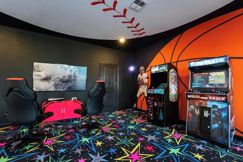 Awesome 8BR Villa Pool Theater Arcade