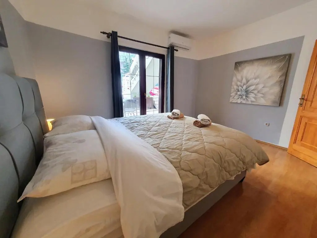 Apartmani Majic