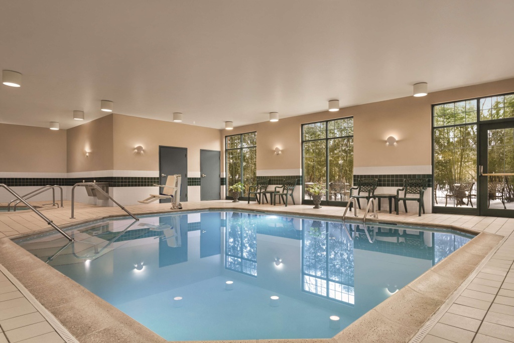 Country Inn & Suites by Radisson, Schaumburg, IL